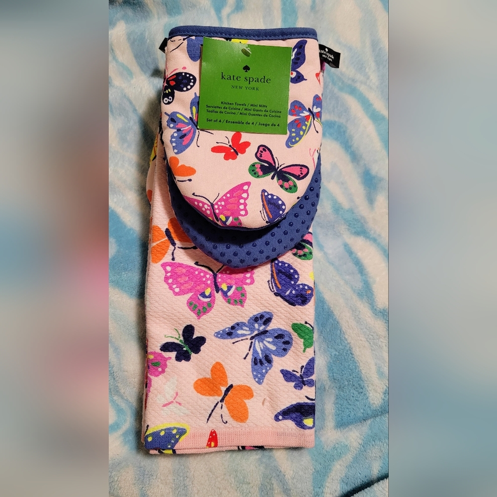 Kate Spade Kitchen Set Of 4